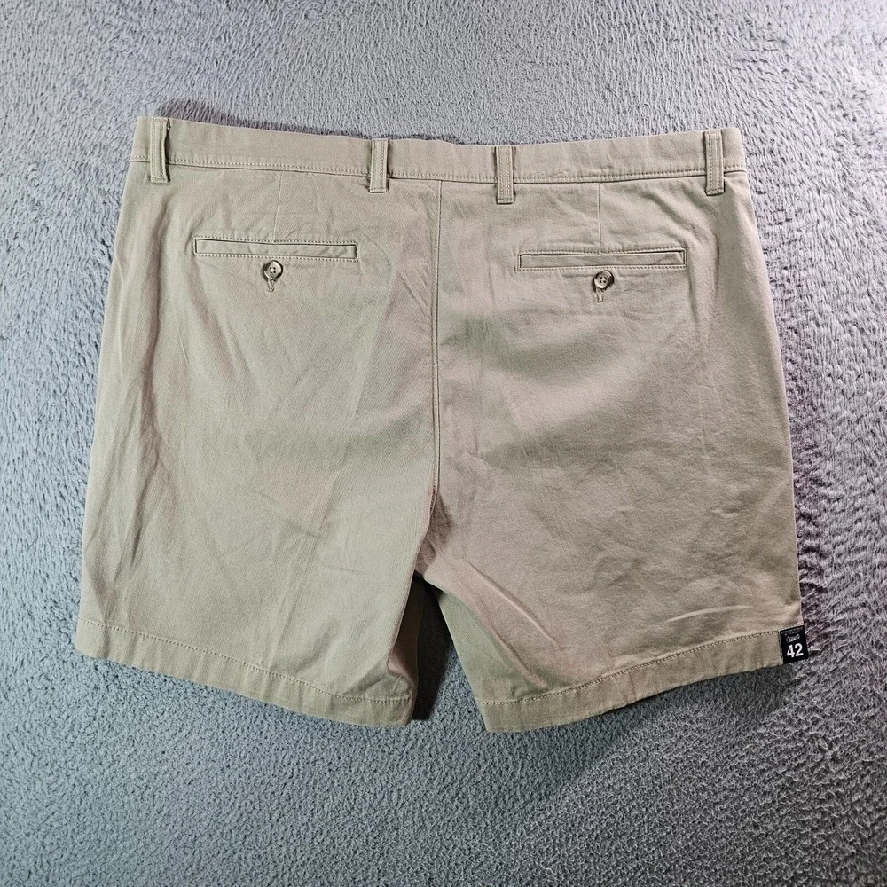 NWOT Roundtree &‎ Yorke Shorts Men 42 x 7 Stretch Straight Flat Light Khaki